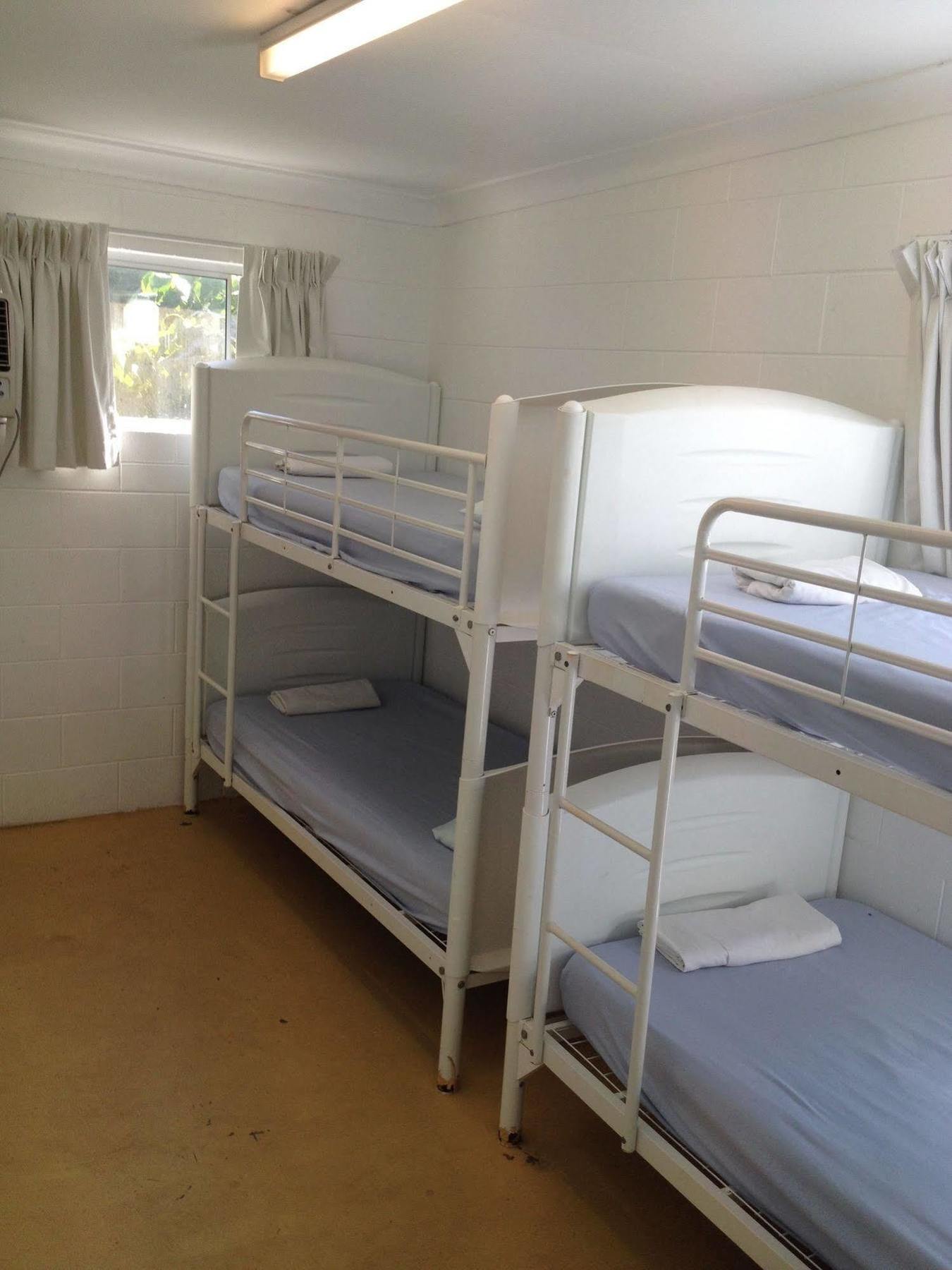 Absolute Backpackers Мишен-Бич Экстерьер фото